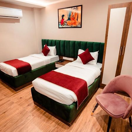 Hotel Jsr Ganga Варанаси Екстериор снимка