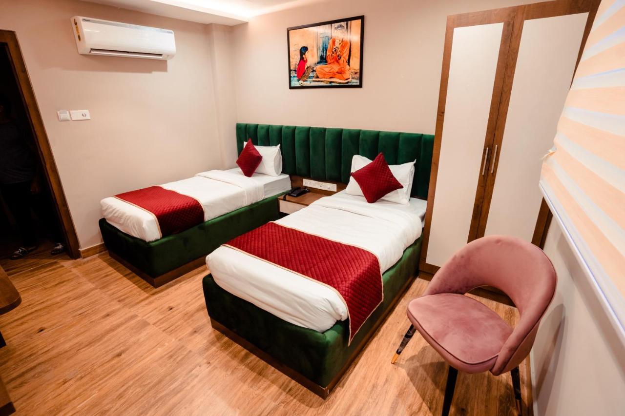 Hotel Jsr Ganga Варанаси Екстериор снимка