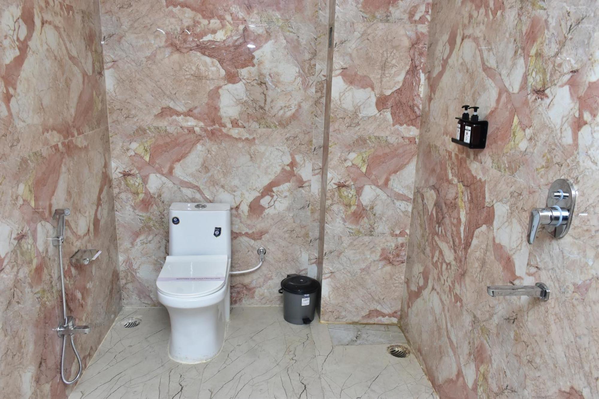 Hotel Jsr Ganga Варанаси Екстериор снимка