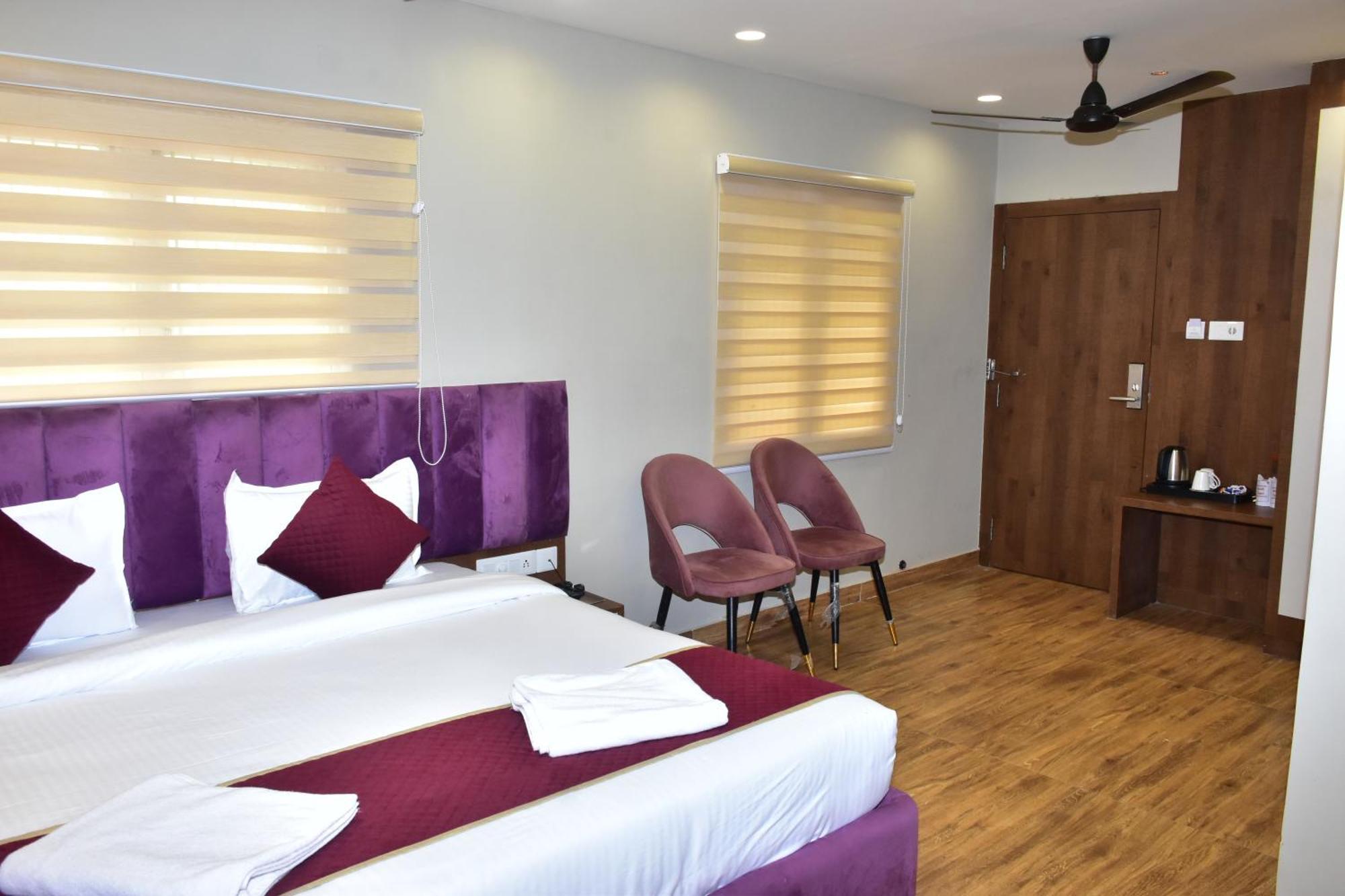 Hotel Jsr Ganga Варанаси Екстериор снимка